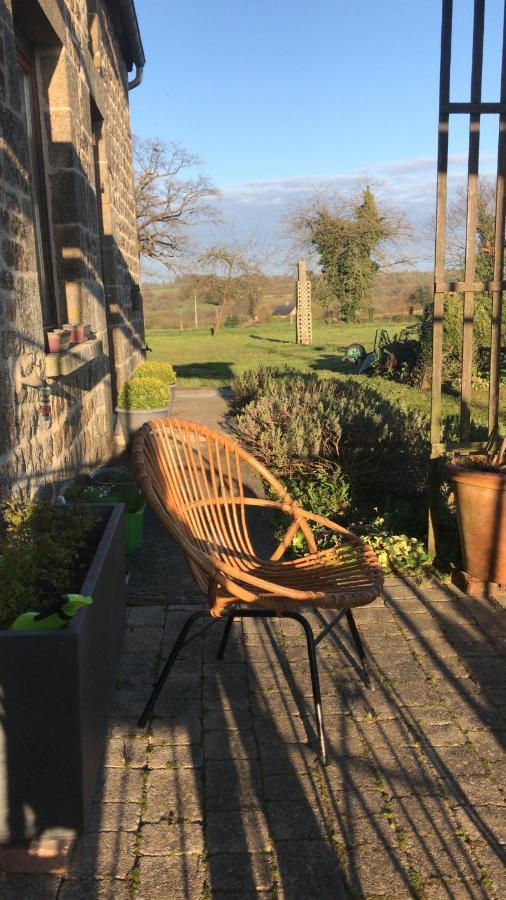 Le Jardin Des Fees Bed & Breakfast Savigny-le-Vieux Luaran gambar