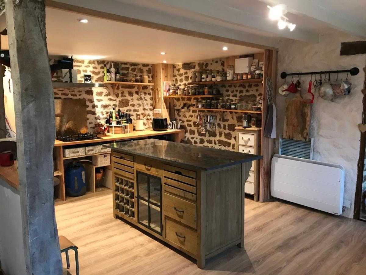 Le Jardin Des Fees Bed & Breakfast Savigny-le-Vieux Luaran gambar