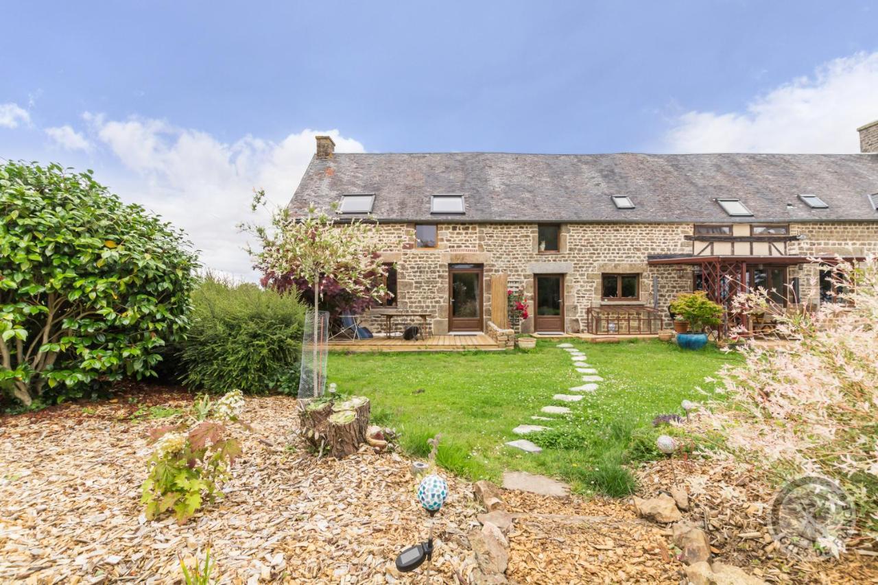 Le Jardin Des Fees Bed & Breakfast Savigny-le-Vieux Luaran gambar